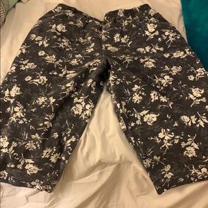 Size 14 Laura Scott floral print pants